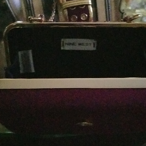 Purse - Picture 2 of 2